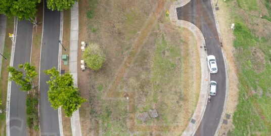 Lote / Gregal / Condominio Exclusivo / Vista / Plano / Seguro / Grande