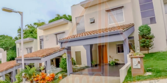 Venta / Casa / Heredia / Amueblada / Condominio / Seguro / Centrica / Amenidades